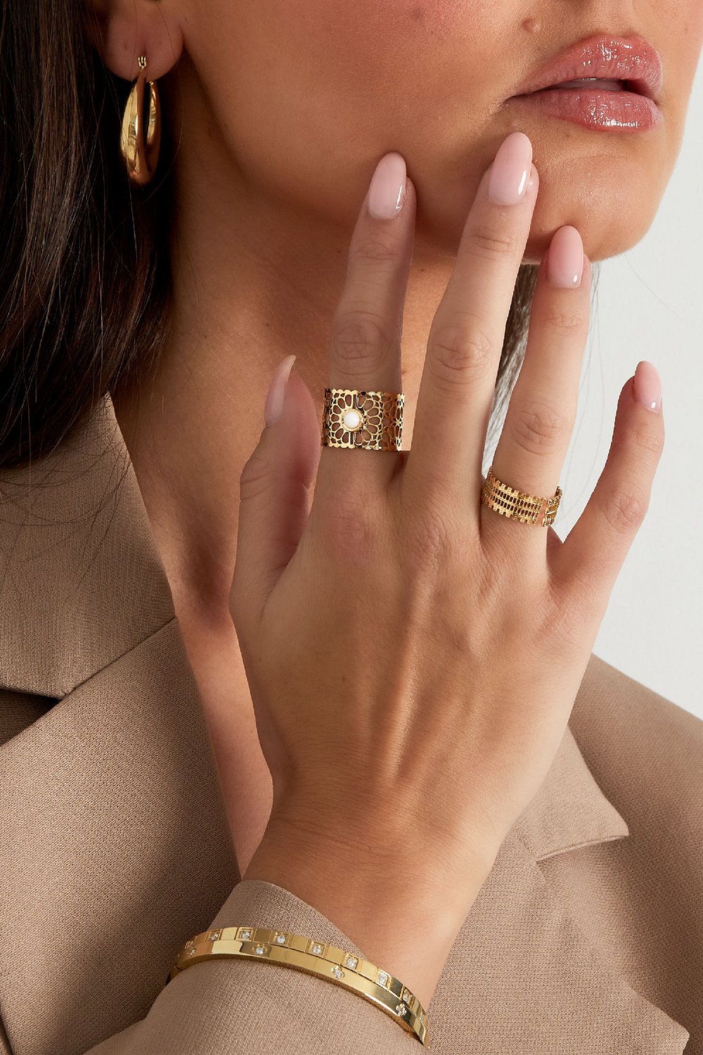 Ring mandela met witte steen - Goud Ringen