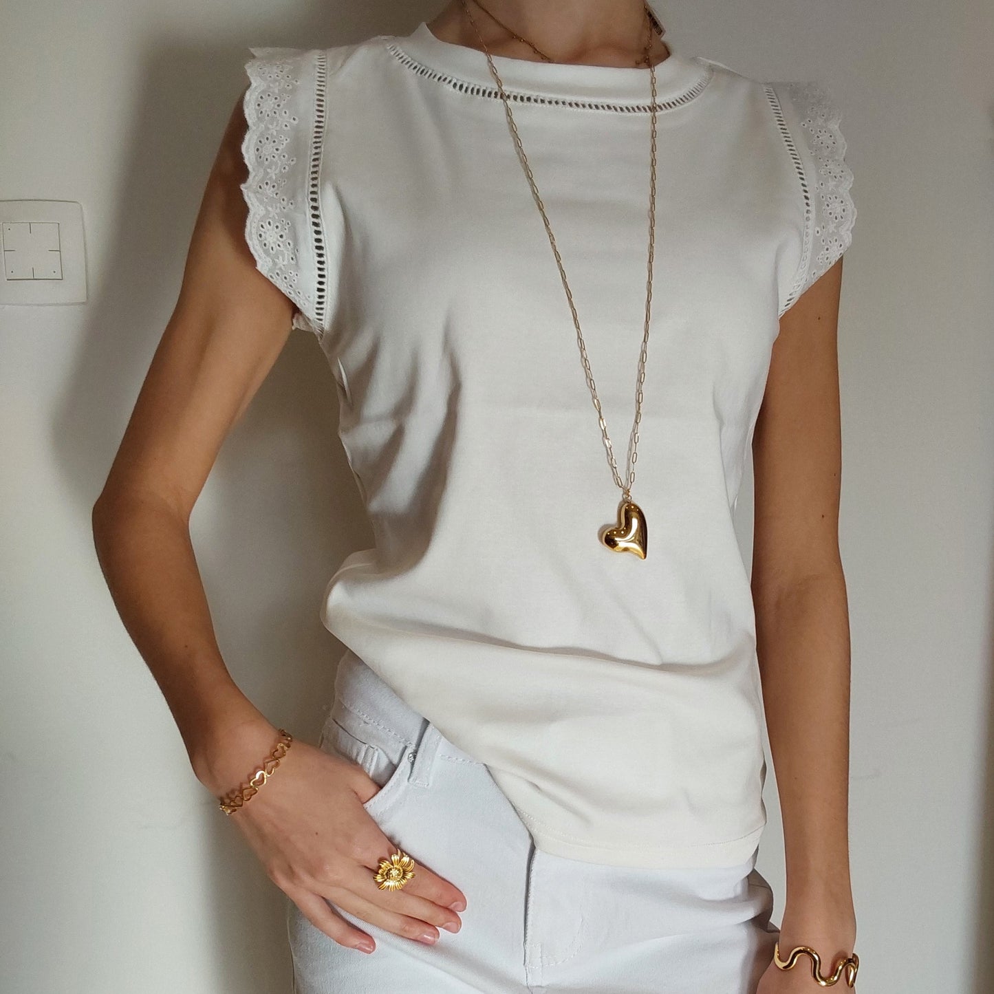 Witte Top Met Embroidery - Wit Top