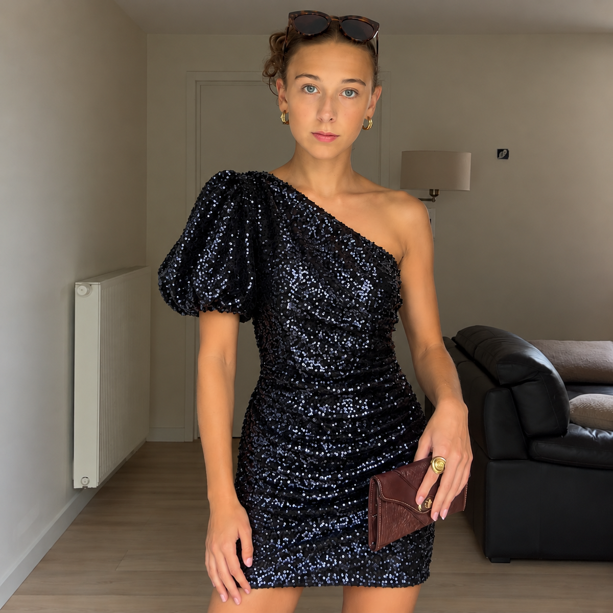 One-Shoulder Paillettenjurk met Pofmouw – Nachtblauw Jurk