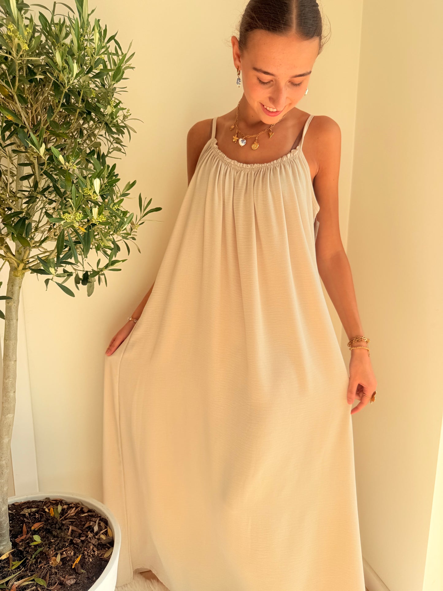 Maxi Dress Spaghettibandjes | One Size 36-50 Beige Jurken