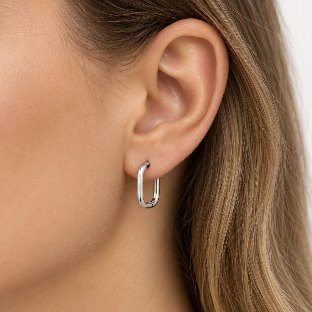 Oorbellen Classy Ovaal Zilver – 1,3 cm oorbellen