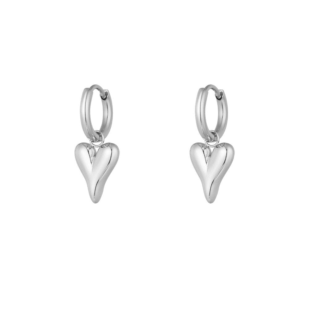 Oorbellen Love Heart – Zilver oorbellen