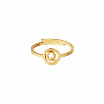 Initiaal Ring Goud Q ringen